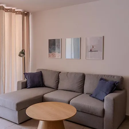 Oasis Callao, Newly Renovated, Terrace, Bbq, Pool Apartmán *