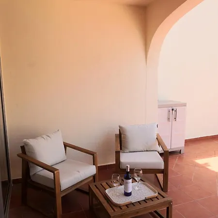 Oasis Callao, Newly Renovated, Terrace, Bbq, Pool Apartment *